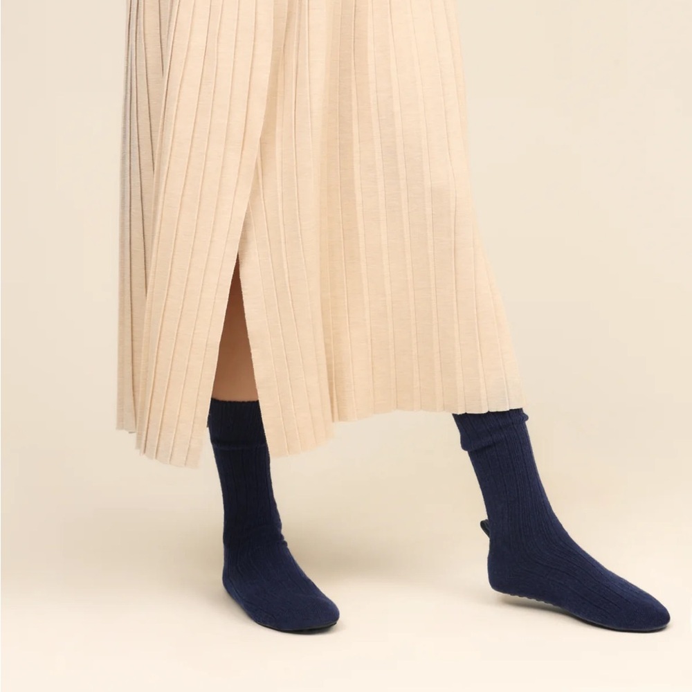 Brave Pudding cashmere slipper socks
